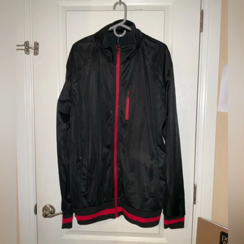Track jacket - Picture 1 of 4